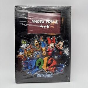 Walt Disney World Photo Frame Photo Album 50 Photo Sleeves 2012 - New Sealed